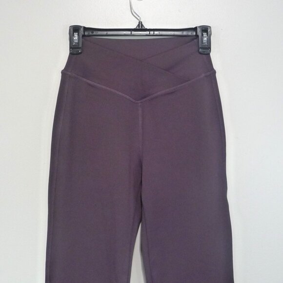 HALARA SIZE SMALL PETITE FLARE LEGGINGS - Picture 3 of 8